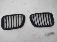 Nerki grill atrapa maski BMW X5 E53 przed lift czarne oryginalne