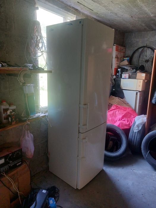 Холодильник liеbherr 195см