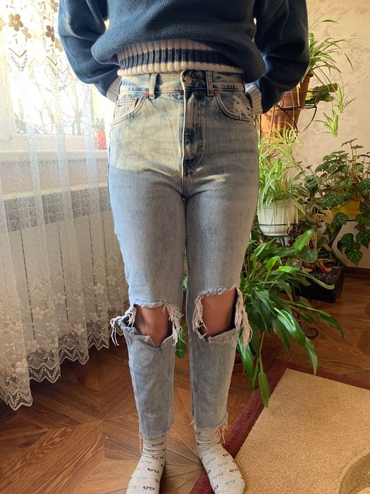 PULL&BEAR: модні, жіночі, рвані, турецькі джинси- розмір 36