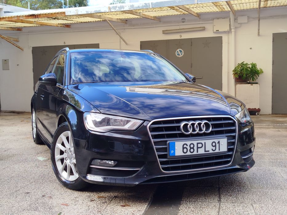 Audi A3 Sportback 1.6TDi 110cvs Ultra Nacional
