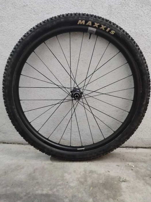 Roda traseira 29" BTT Carbono South Industries 28mm interno
