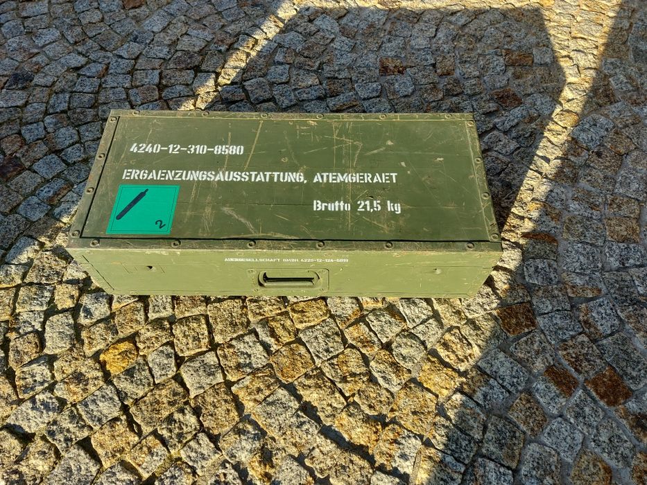 Skrzynia wojskowa militarna