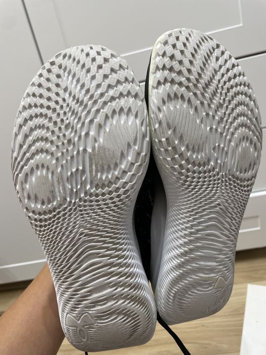 Under armour взуття для бігу.