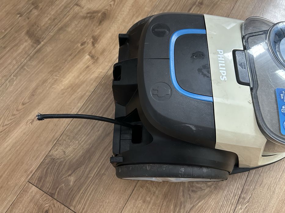 Odkurzacz bezworkowy philips