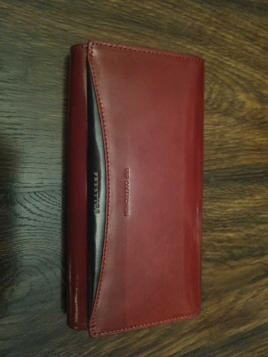 Klasyczny damski portfel