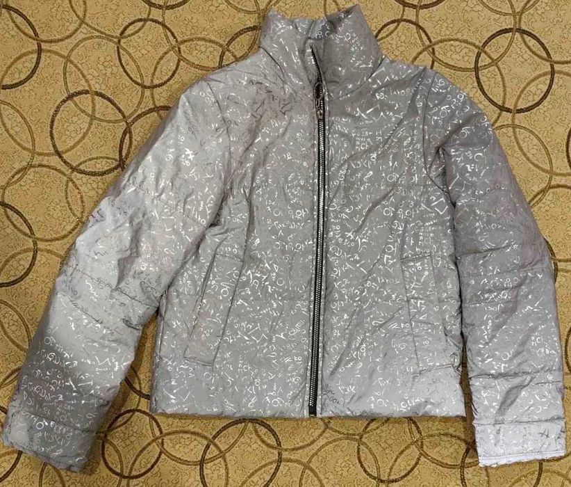 Куртка для дівчинки р.146 світловідбиваюча