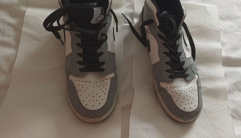 Ténis Air Jordan tamanho 41