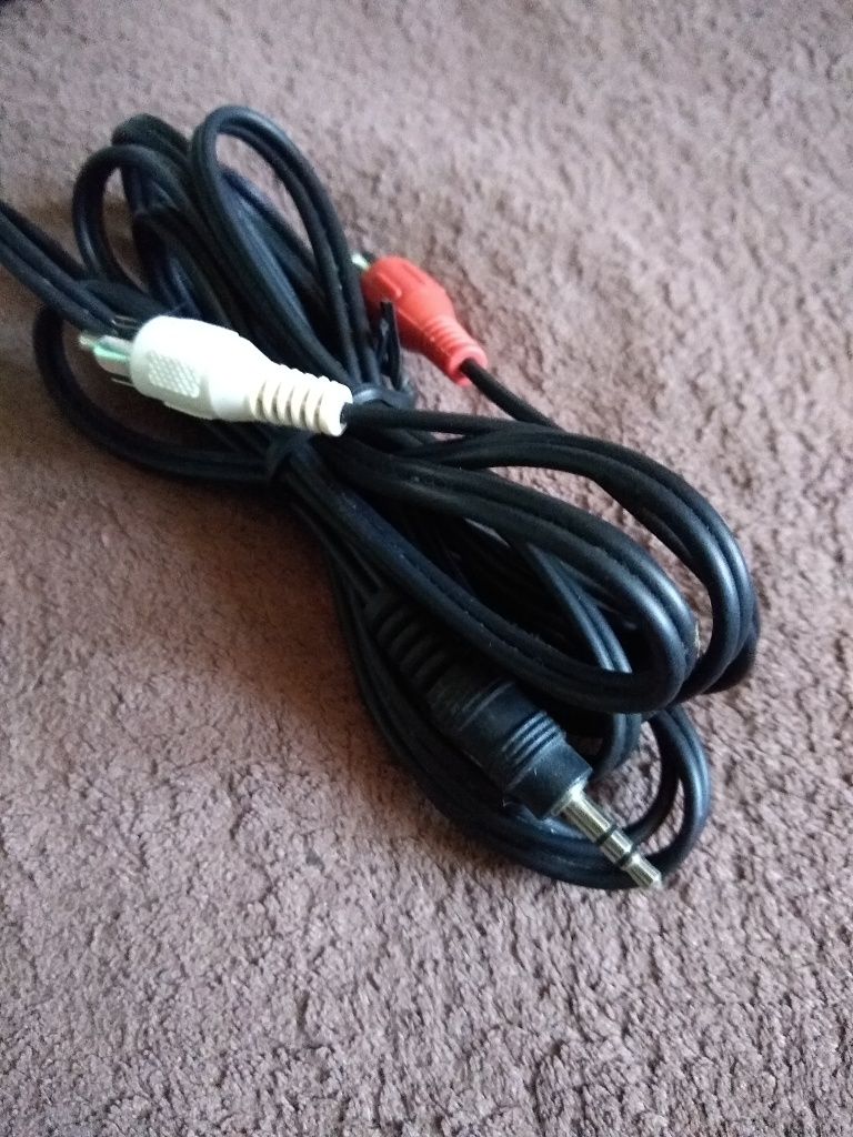 Kabel audio mini Jack 3,5mm - 2x RCA

kabel audio