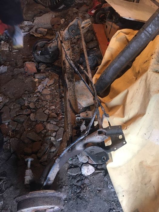 Двері до ауді 80 б4