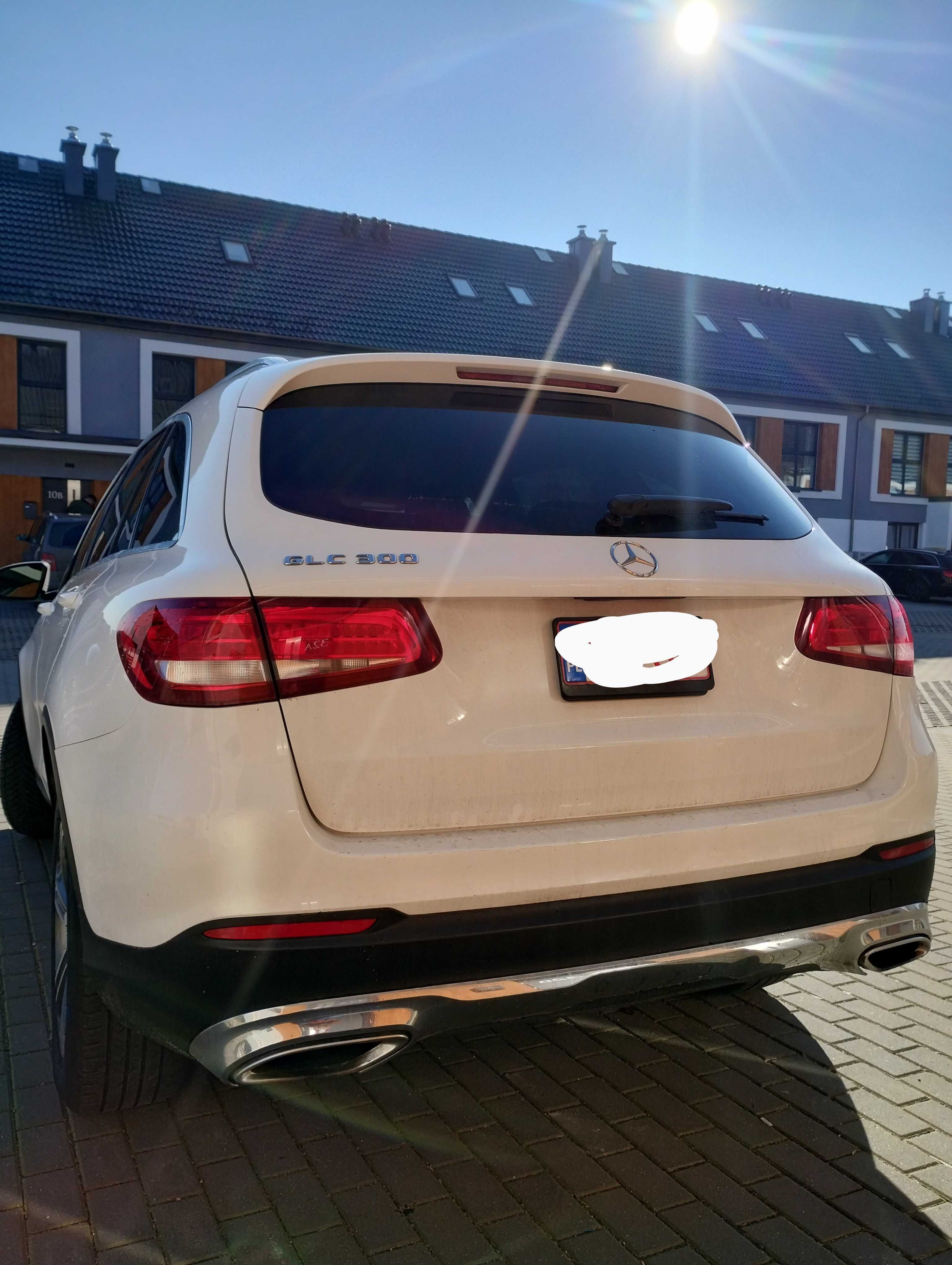 Mercedes Benz GLC300