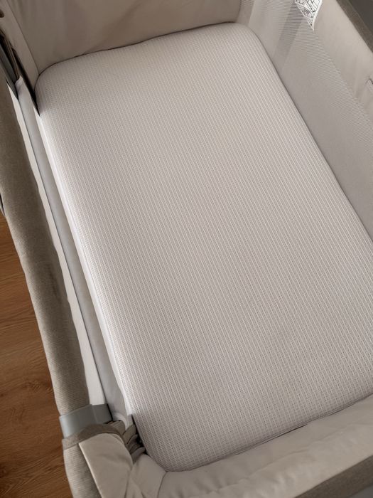 Next to me Essential