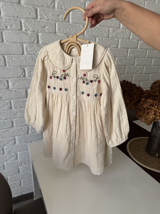 Нова сукня zara 116см нова колекція