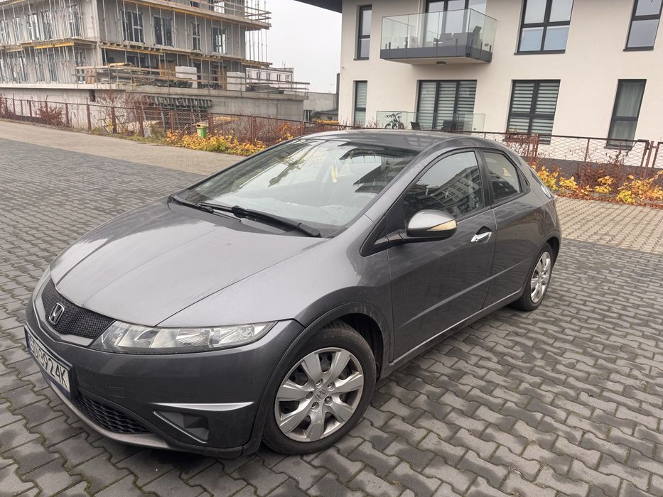 Sprzedam Hondę Civic polski salon 2012r