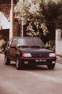 Peugeot 205 do ano 1988