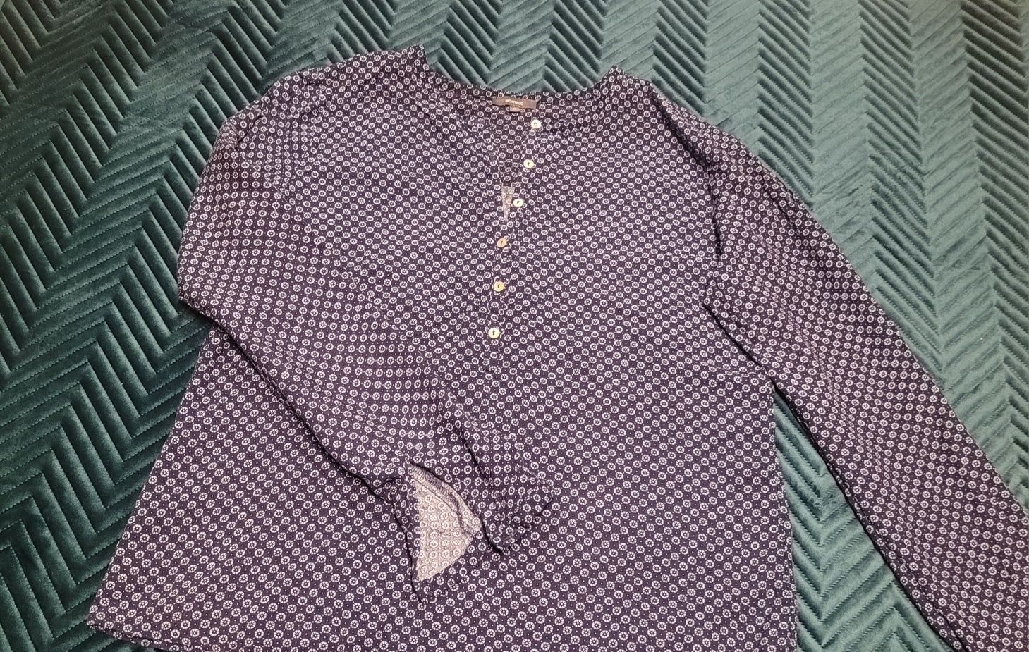 Bluzeczka Peek&Cloppenburg, rozm.36, granat z błękitnym wzorem