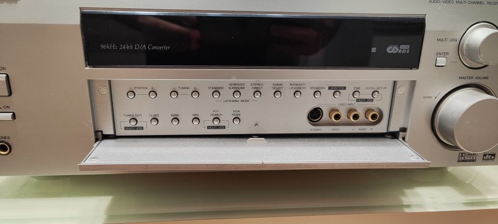 Amplituner stereo i kina domowego Pioneer VSX-D711. Mocny z pilotem