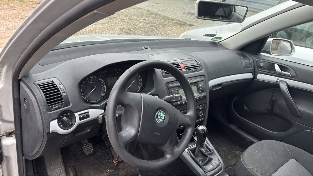 Skoda octavia II Deska rozdzielcza airbag pasy sensor czujniki
