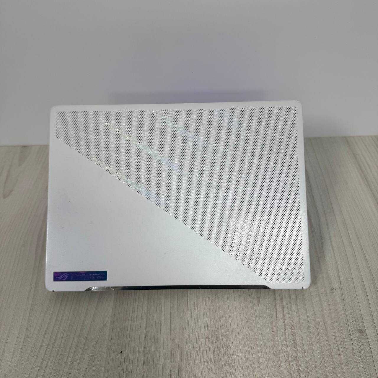 Asus ROG  G14 GA402RK 2K  120Hz Ryzen 9 6900HS 16GB 1TB SSD  RX 6800S
