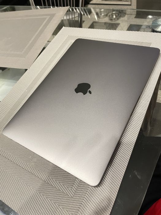 Macbook Pro 2017 i5