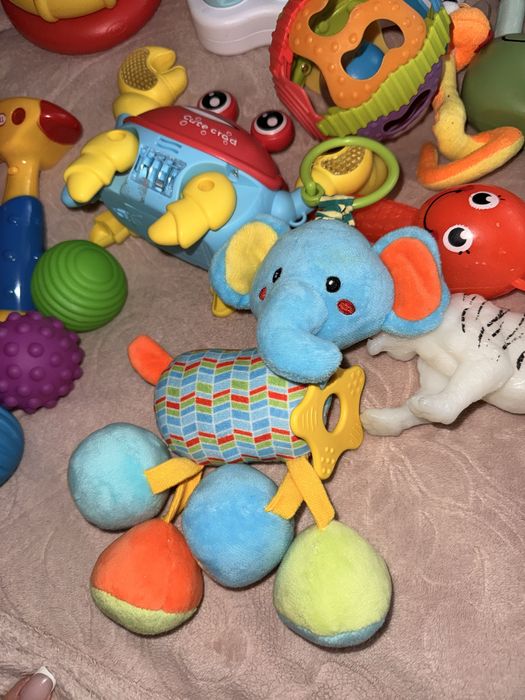 Іграшки для малят
