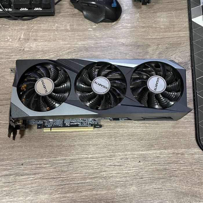 Відеокарта RTX 3070 Gigabyte