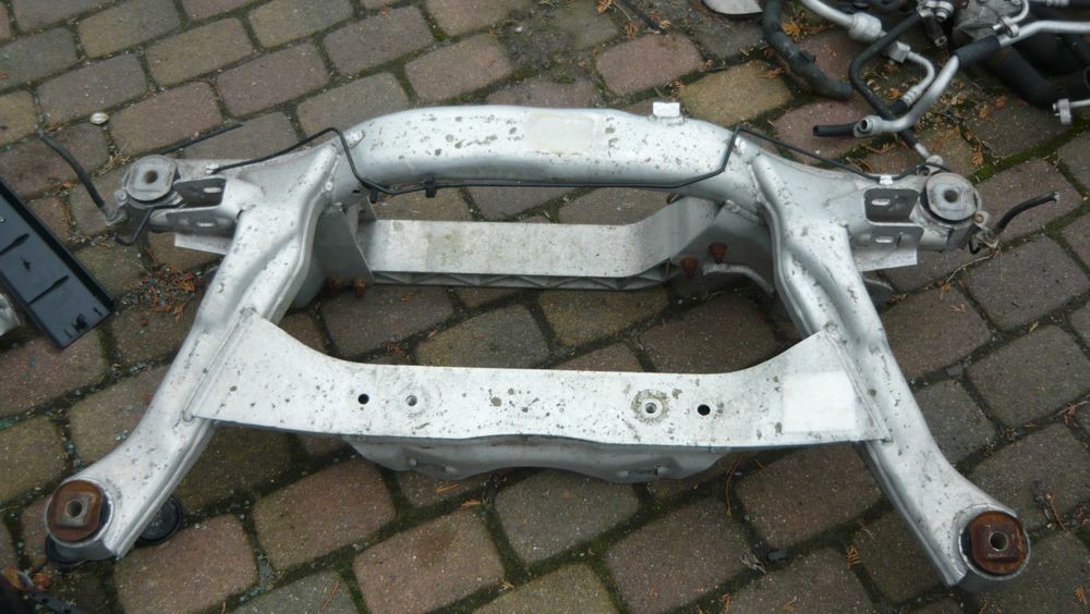VW Golf V 4x4 wózek zawieszenia sanki tył
