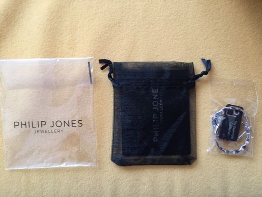 Nowe kolczyki Philip Jones, na prezent