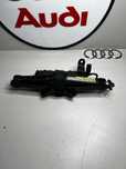 AUDI A3 8V LEWAREK DO PODNOSZENIA PODNOŚNIK 8V0011031A