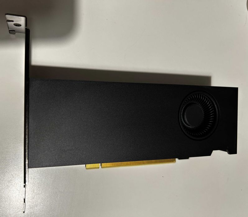 Karta graficzna nVidia RTX 2000 ADA 16GB SFF do AI 70W
