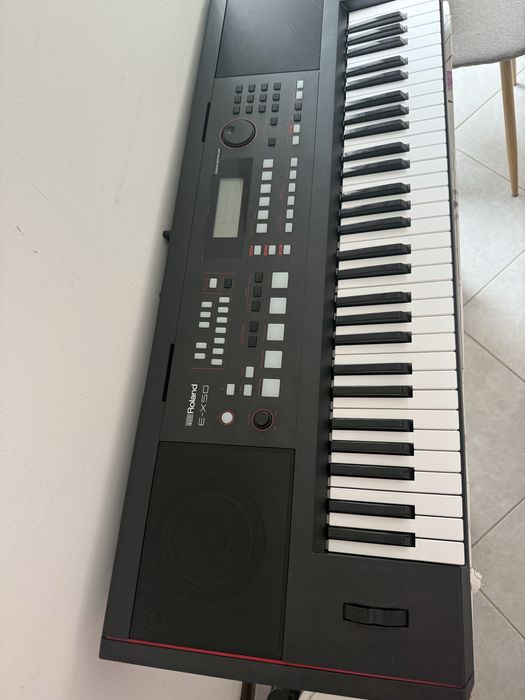 Teclado Roland E-X50