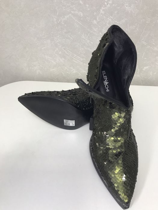 Elena Lachi , козаки .