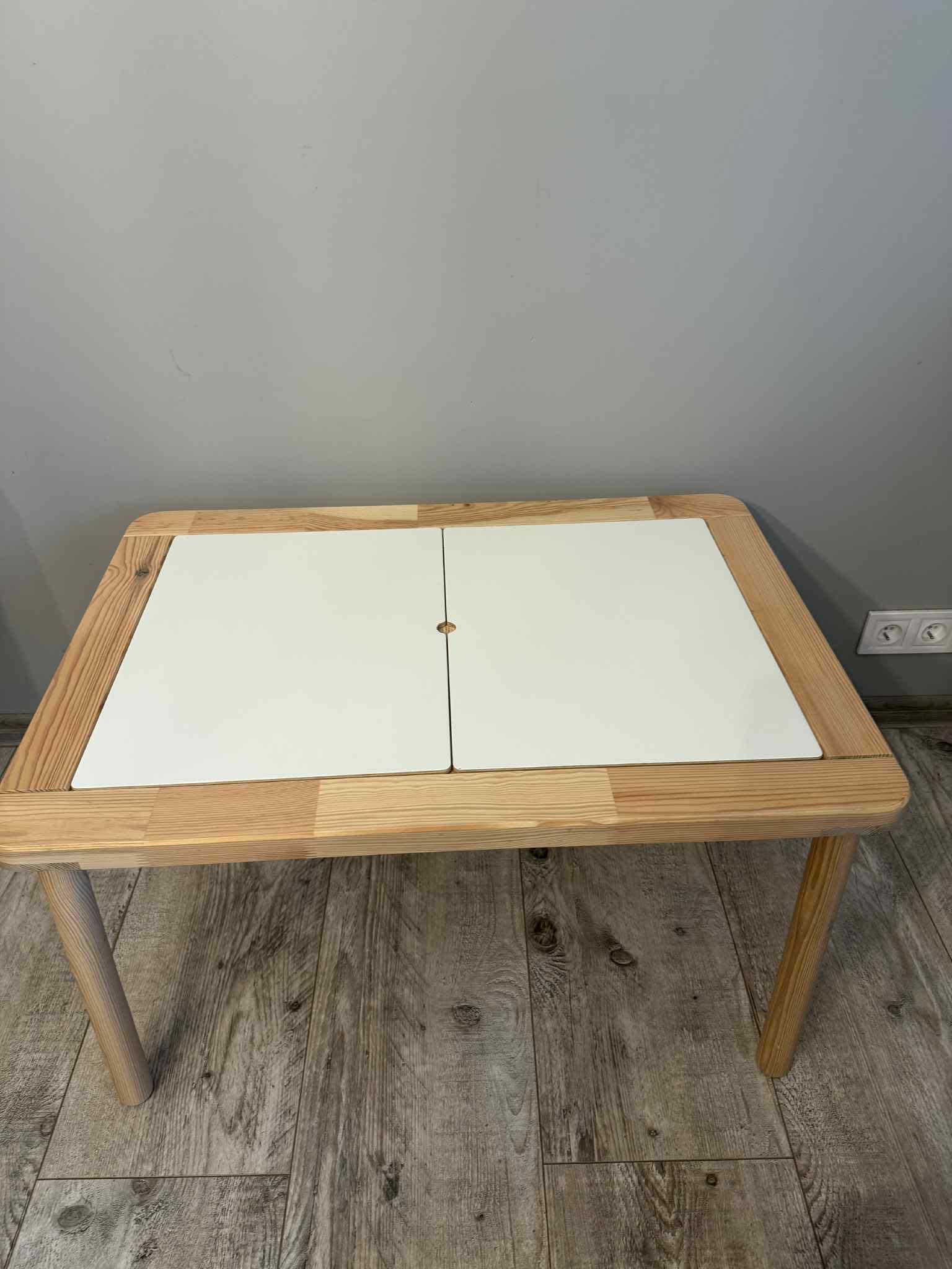 Stolik FLISAT Ikea