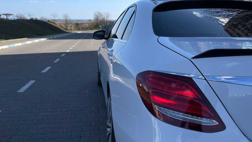 Mercedes-Benz E-Class 2016 W213