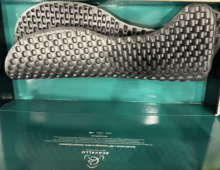 Podkładka podnoszaca przód PIUMA dla konia