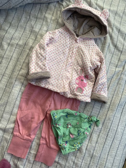 Куртка кофтинка штани шапочка