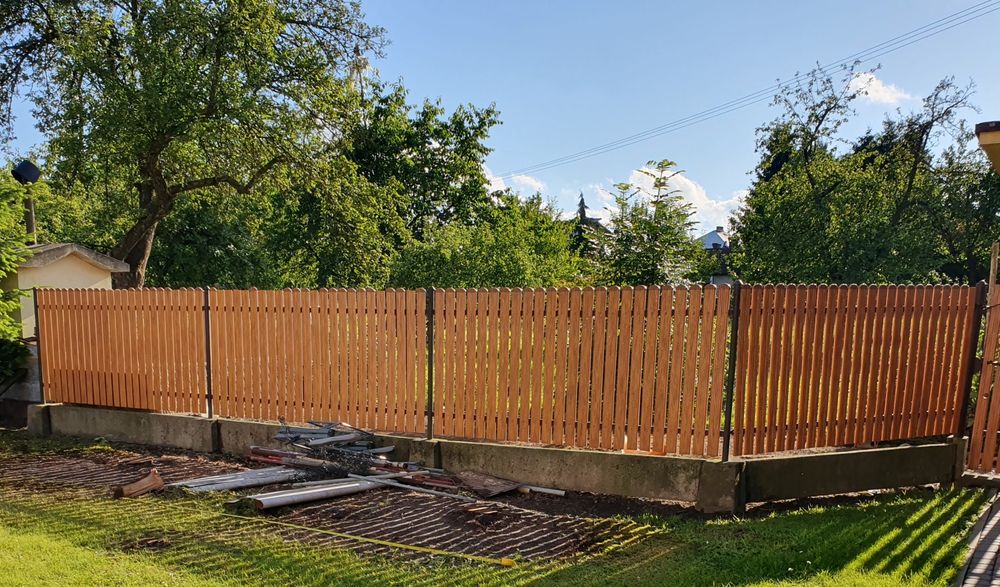 Ogrodzenie płot PCV drewnopodobny trwały stan bardzo dobry