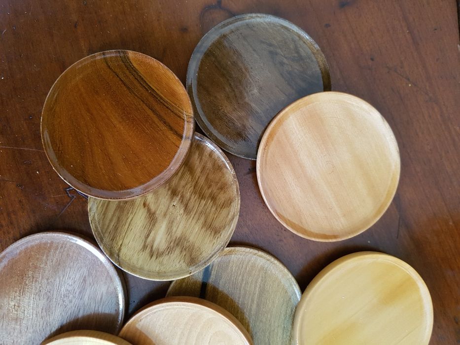 Bases para copos em madeira