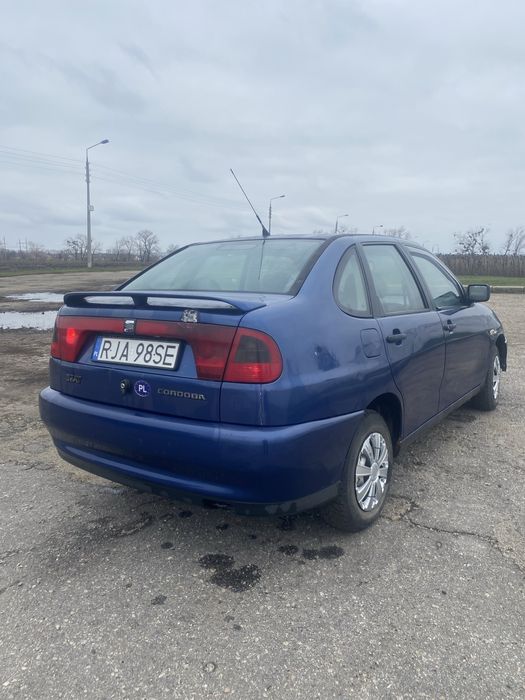 Продам Seat cordoba 1.4 бензин