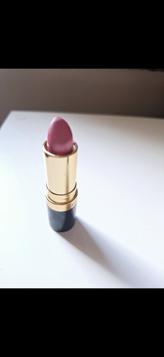 Batom rosa revlon