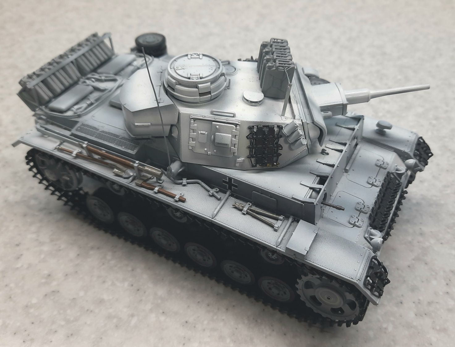 Модель танка Pz.Kpf.III Ausf.F масштаб 1:35