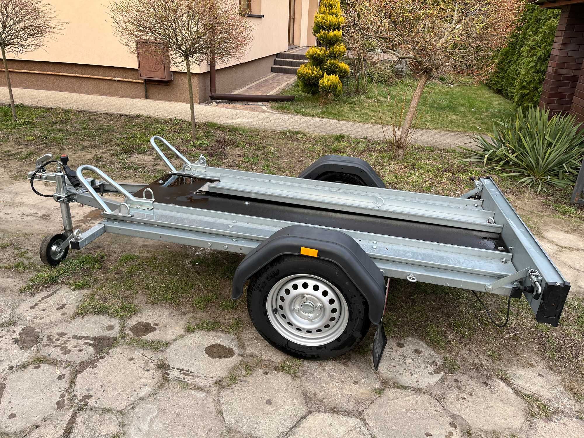 wypożyczalnia przyczepa przyczepka motocykl quad towarowa platforma