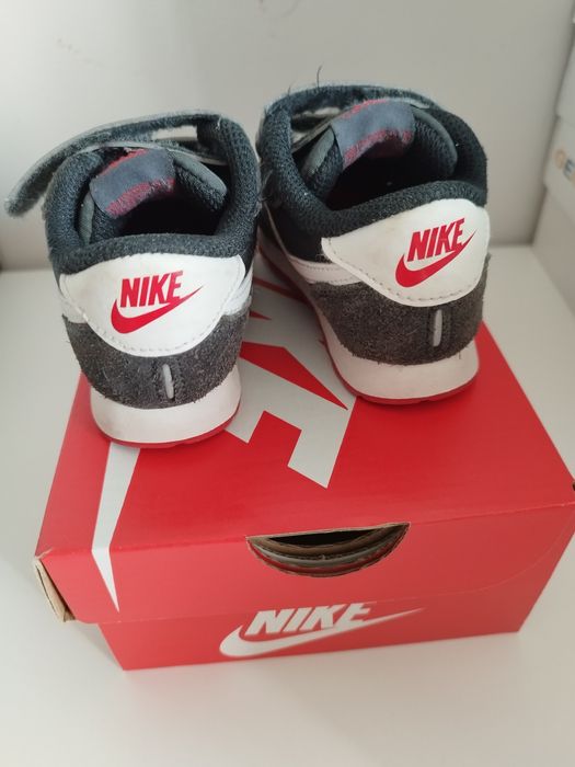 Sapatilhas Nike tamanho 21