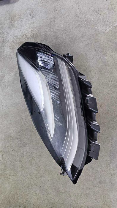 Фара TESLA MODEL 3 Tesla model 3 Тесла 17-