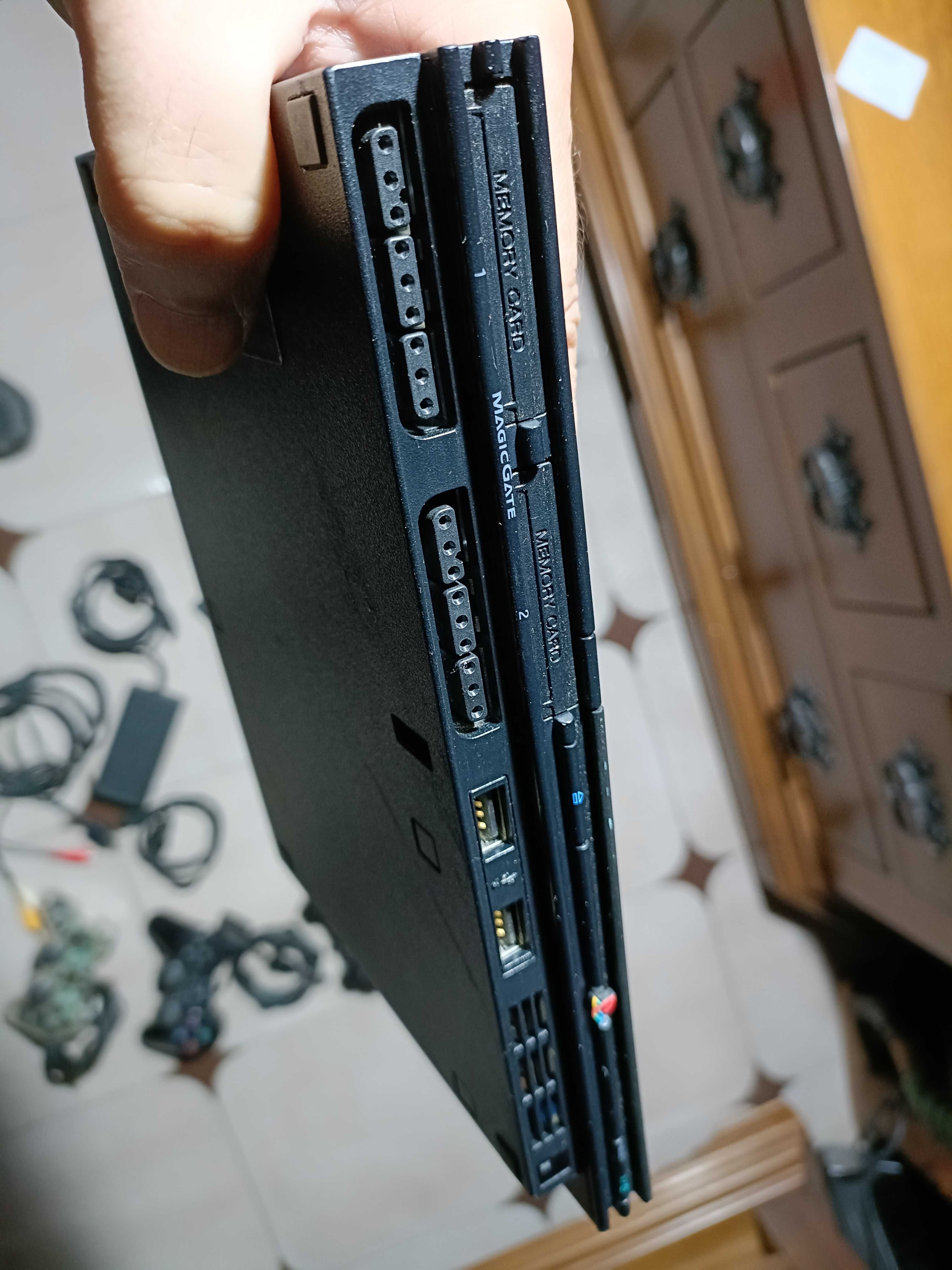 Sony Playstation 2 slim (PS2) + acessorios + 5 jogos