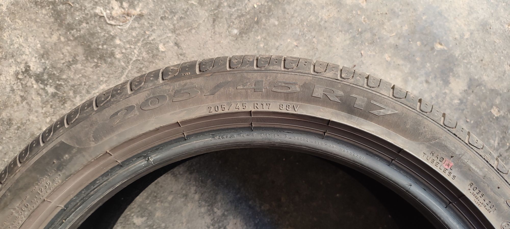 Pneus 205    45   17 Pirelli P7 Velox sport