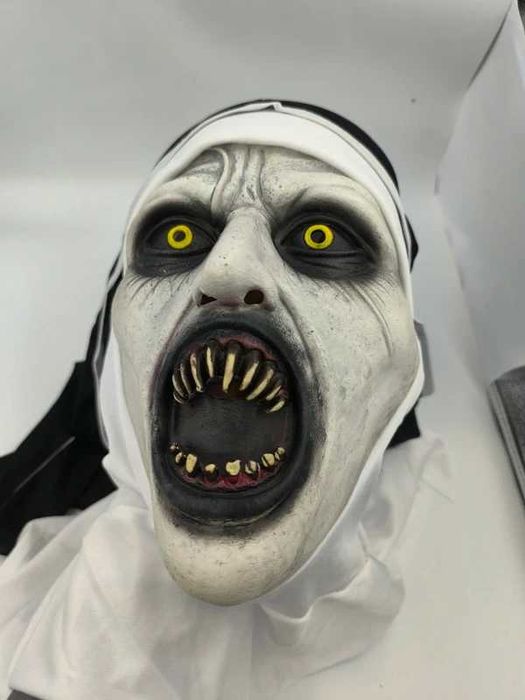 Maska zakonnicy The Nun halloween maska straszna Halloween przebranie