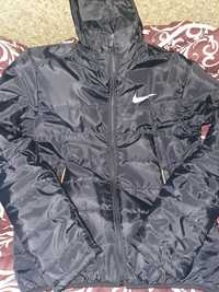 Курточка ветровка Nike