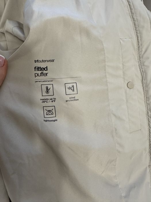 Зимова жіноча куртка-пуховик Zara ( L, 30) світло-сіра