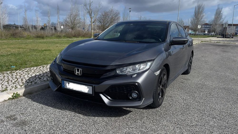 Honda Civic 1.0 i-VTEC Elegance CVT Navi