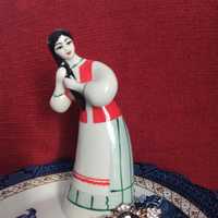 Figurka porcelanowa ZHK Połonne dziewczyna z warkoczem vintage